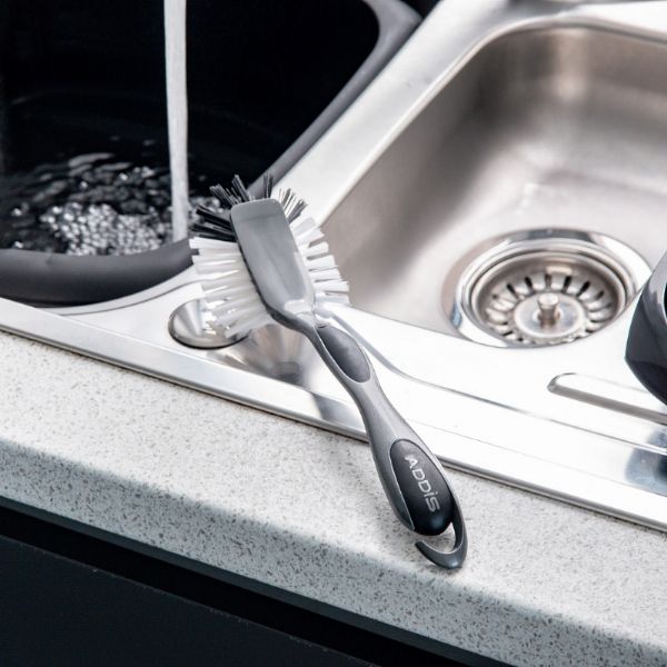 Ultra grip jumbo brush