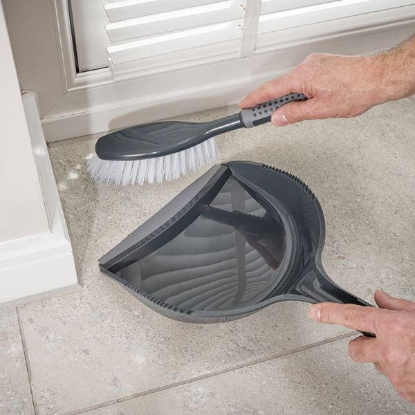 Comfigrip Dustpan and Brush