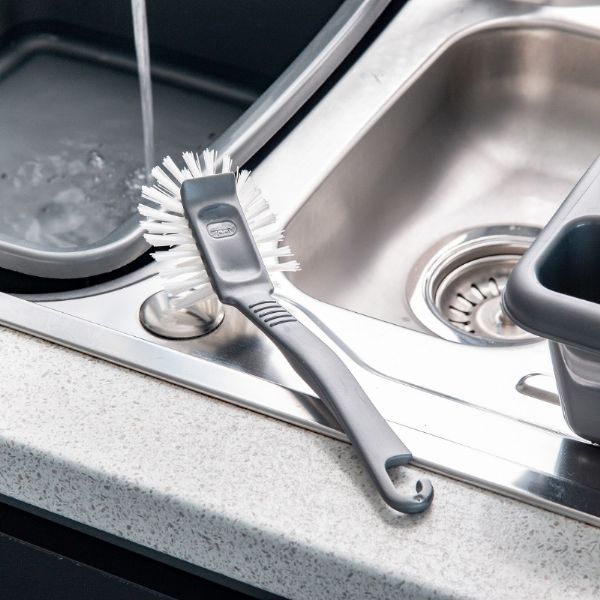 Jumbo dish brush