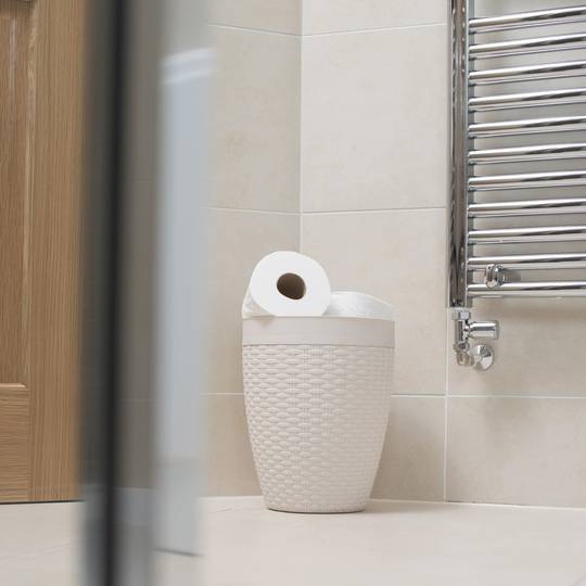 Rattan effect bathroom bin