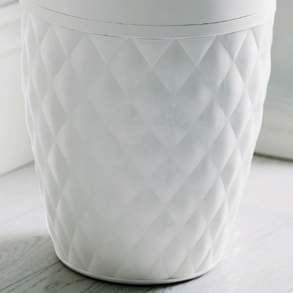 Diamond Collection Bathroom Bin