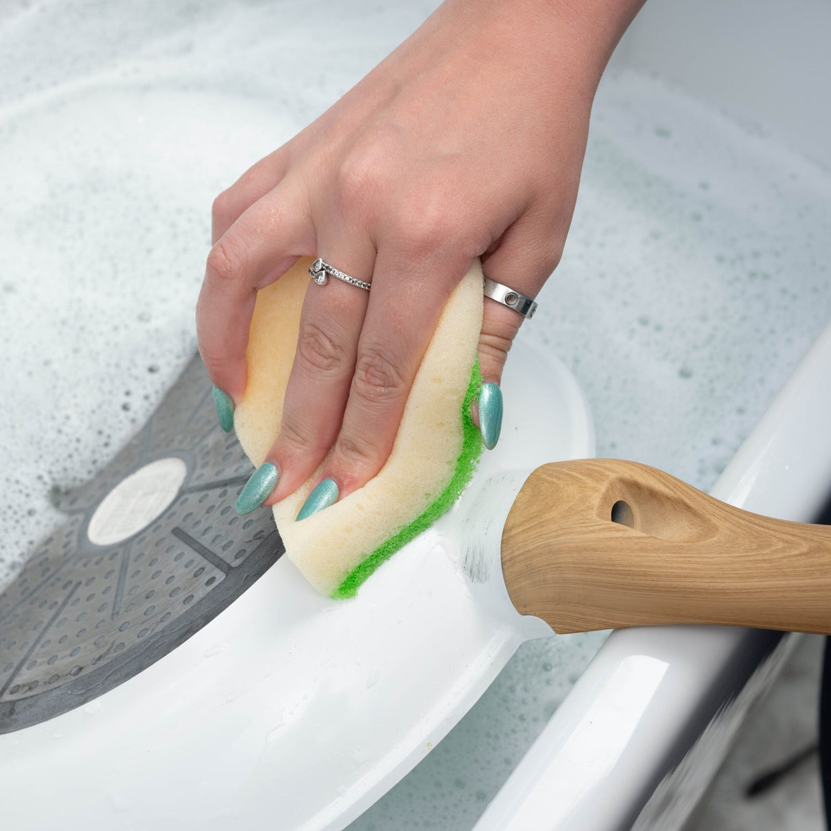 Fairy Max Power 2 in 1 Scrubber