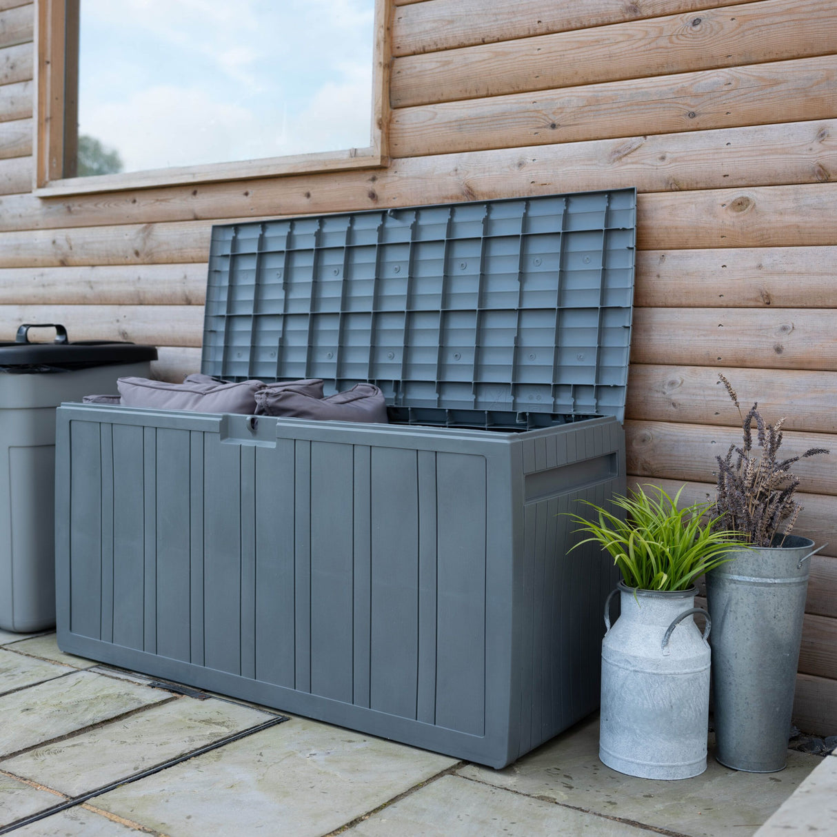 Outdoor Storage Box 270L