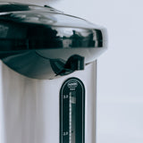 Close-up of thermo pot showing the fill measurements.