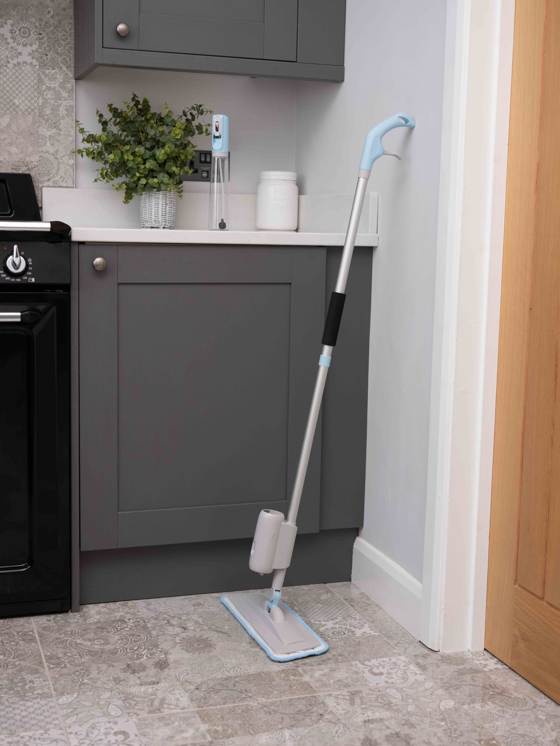 Addis 2 in 1 Spray Mop (519120)