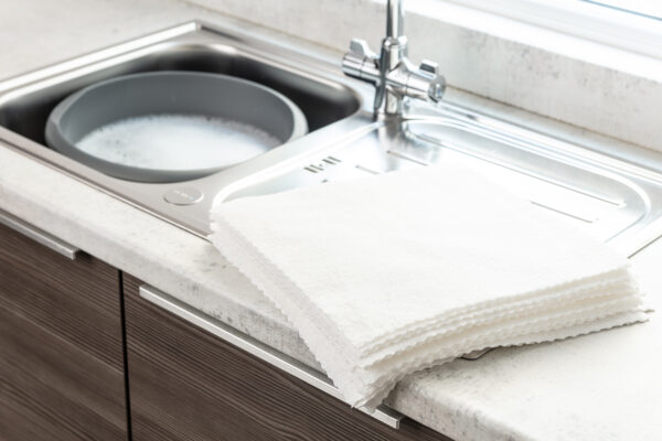 518669 - Dispensing Cloths - White 03 518669 - Dispensing Cloths - White 03