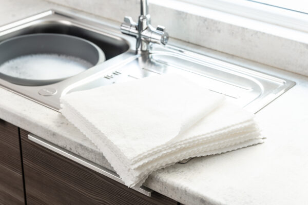 518669 - Dispensing Cloths - White 04 518669 - Dispensing Cloths - White 04