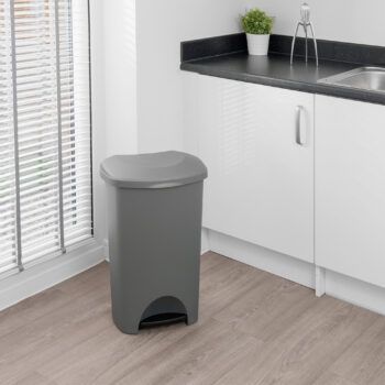 _0007_517263 - 50L Pedal Bin Metallic Lifestyle 3